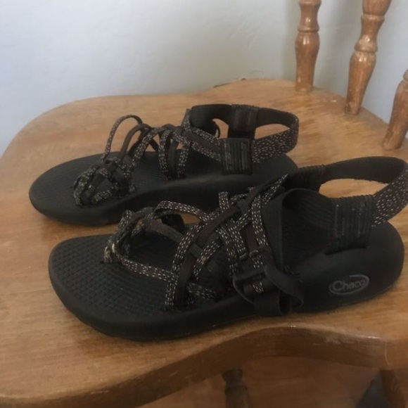 Women’s Chacos - All Black - Size 6 - Picture 3 of 4